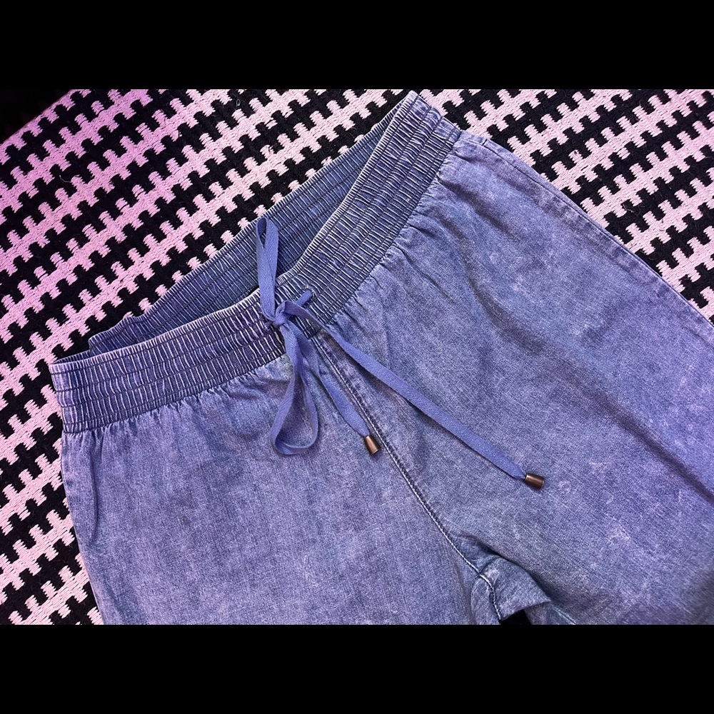 Pants - Picture 3 of 4